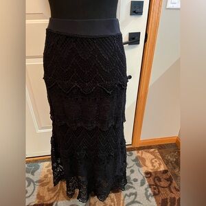 Women’s Chelsea & Theodore black boho crochet tiered layer pull on skirt. Medium